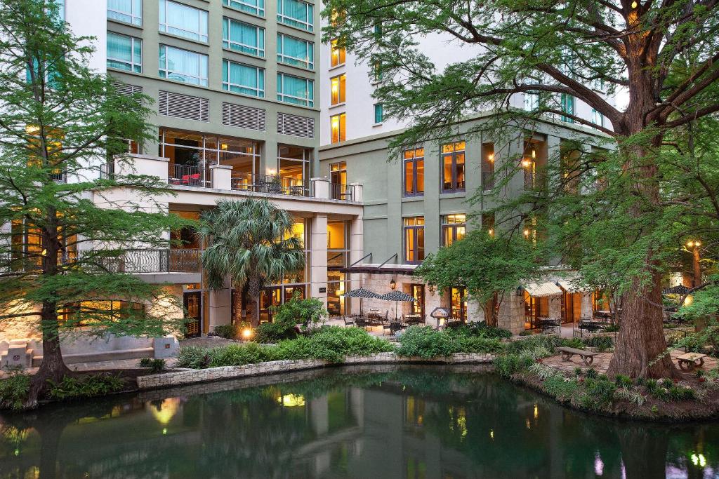 Hotel Contessa -Suites on the Riverwalk