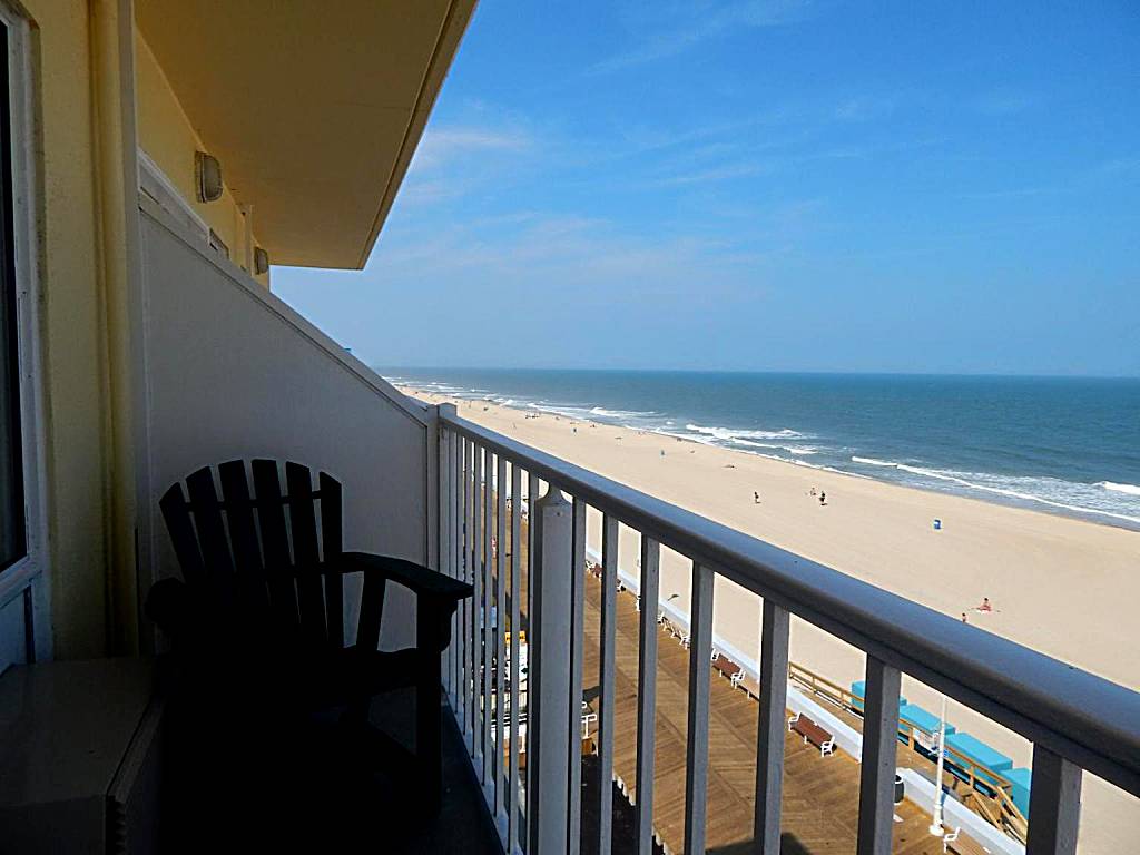 Howard Johnson Plaza by Wyndham Ocean City Oceanfront