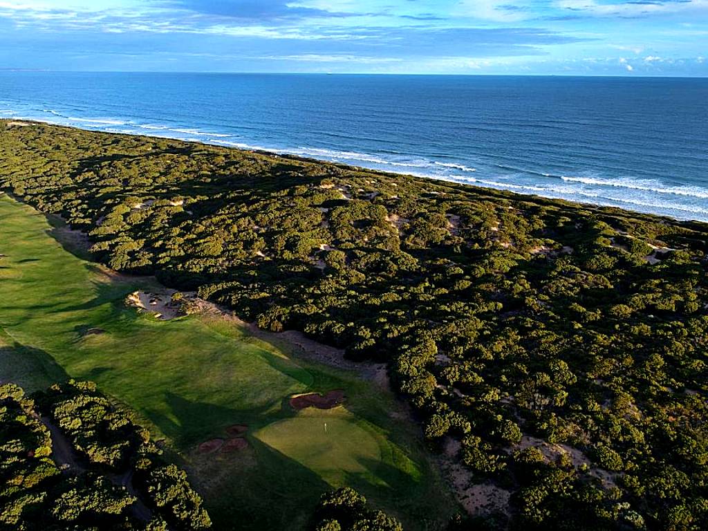 13th Beach Golf Lodges