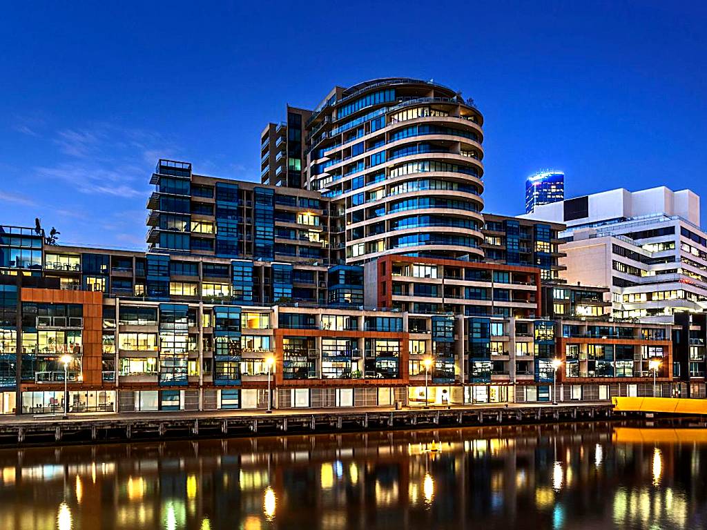 Waterfront Melbourne Apartments