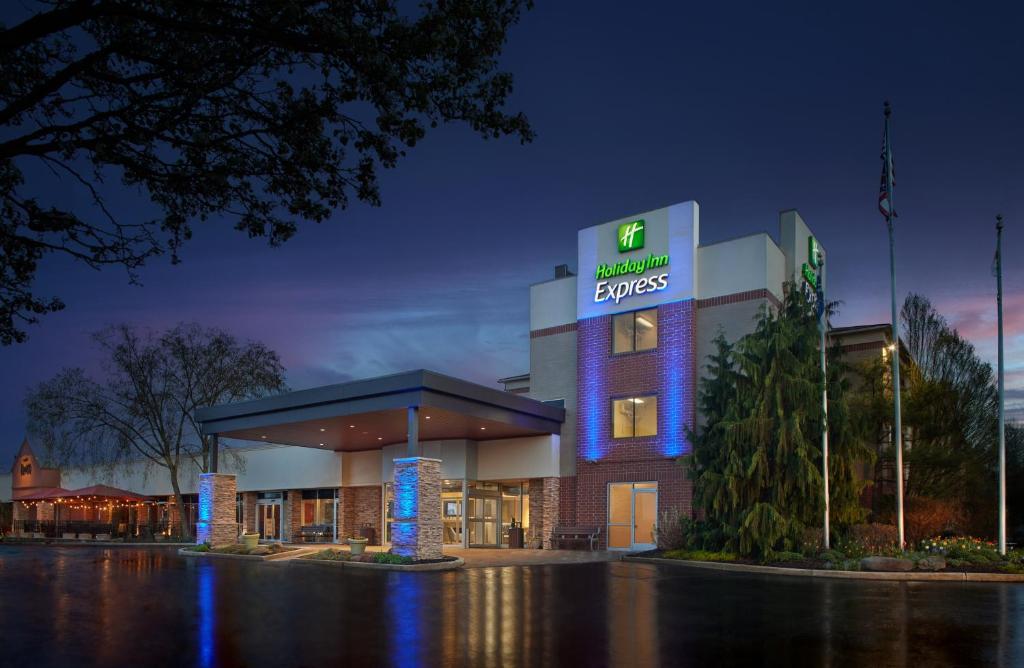 Holiday Inn Express - Akron NW - Fairlawn, an IHG Hotel