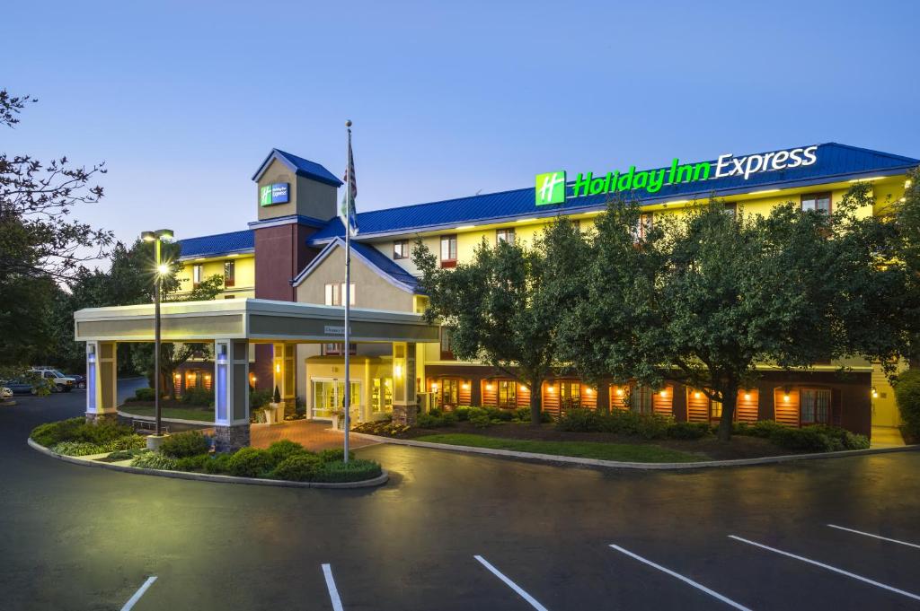 Holiday Inn Express Frazer - Malvern, an IHG Hotel