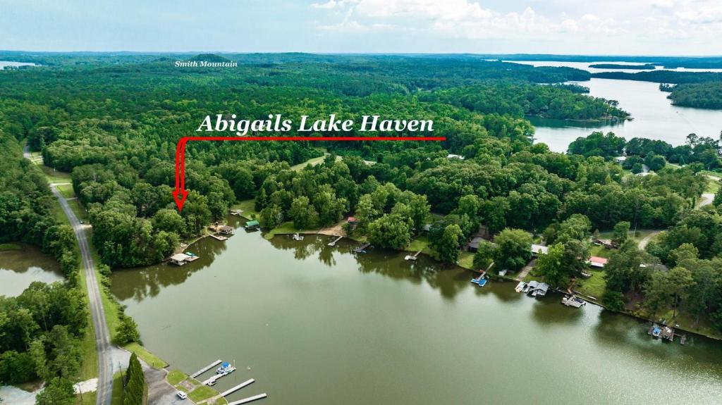 Abigail's Lake Haven