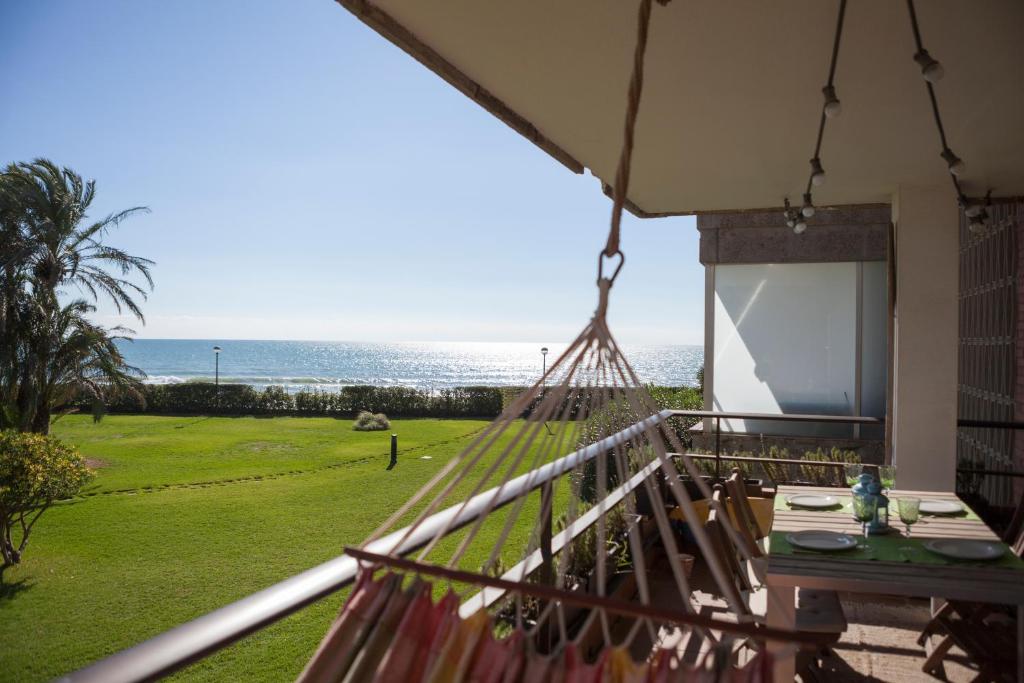 Gavamar Castelldefels Beachfront Apartment- Direct access to the beach