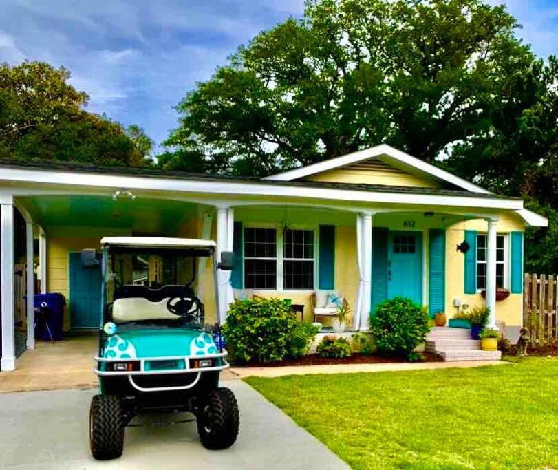 Downtown- Sunshine Cottage and Golf Cart