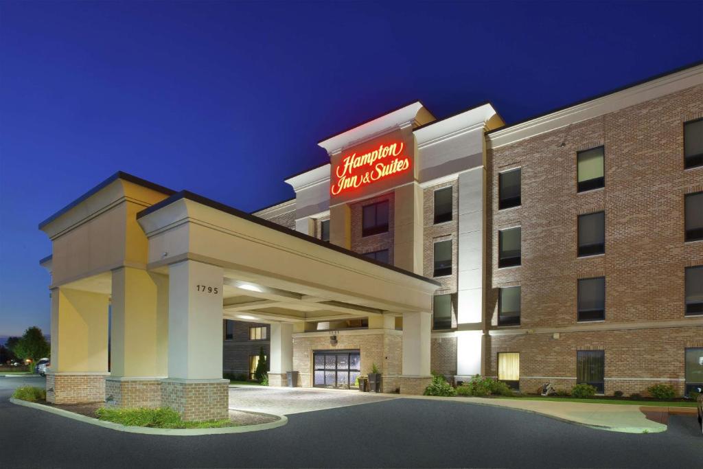 Hampton Inn & Suites - Elyria