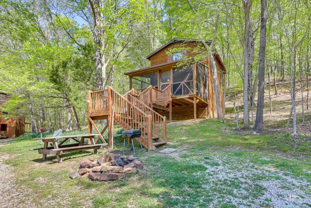 Cozy Indiana Cabin Rental with Private Porch and Grill