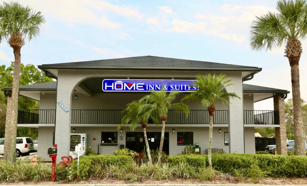 Home Inn & Suites