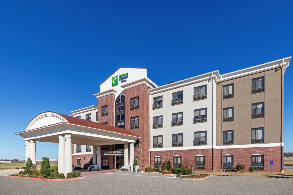 Holiday Inn Express and Suites Pryor, an IHG Hotel