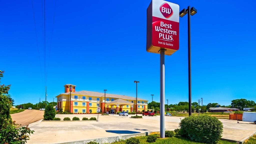 Best Western Plus - Magee Inn & Suites