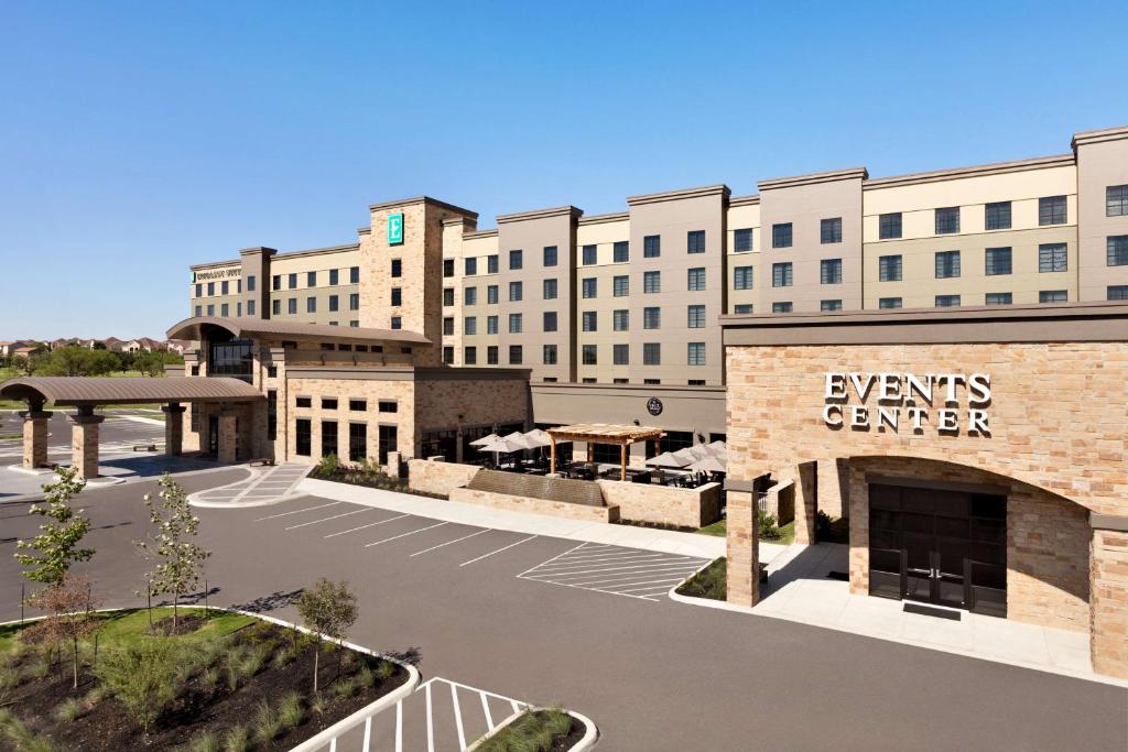 Embassy Suites San Antonio Brooks City Base Hotel & Spa