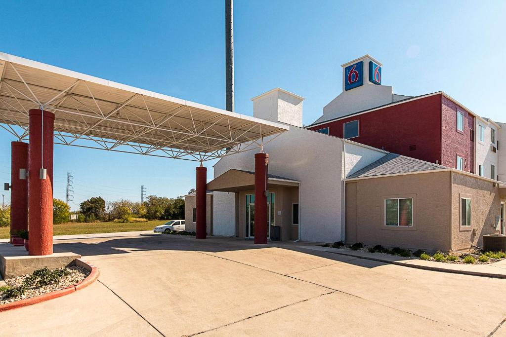 Motel 6-San Antonio, TX - Downtown - Alamo Dome